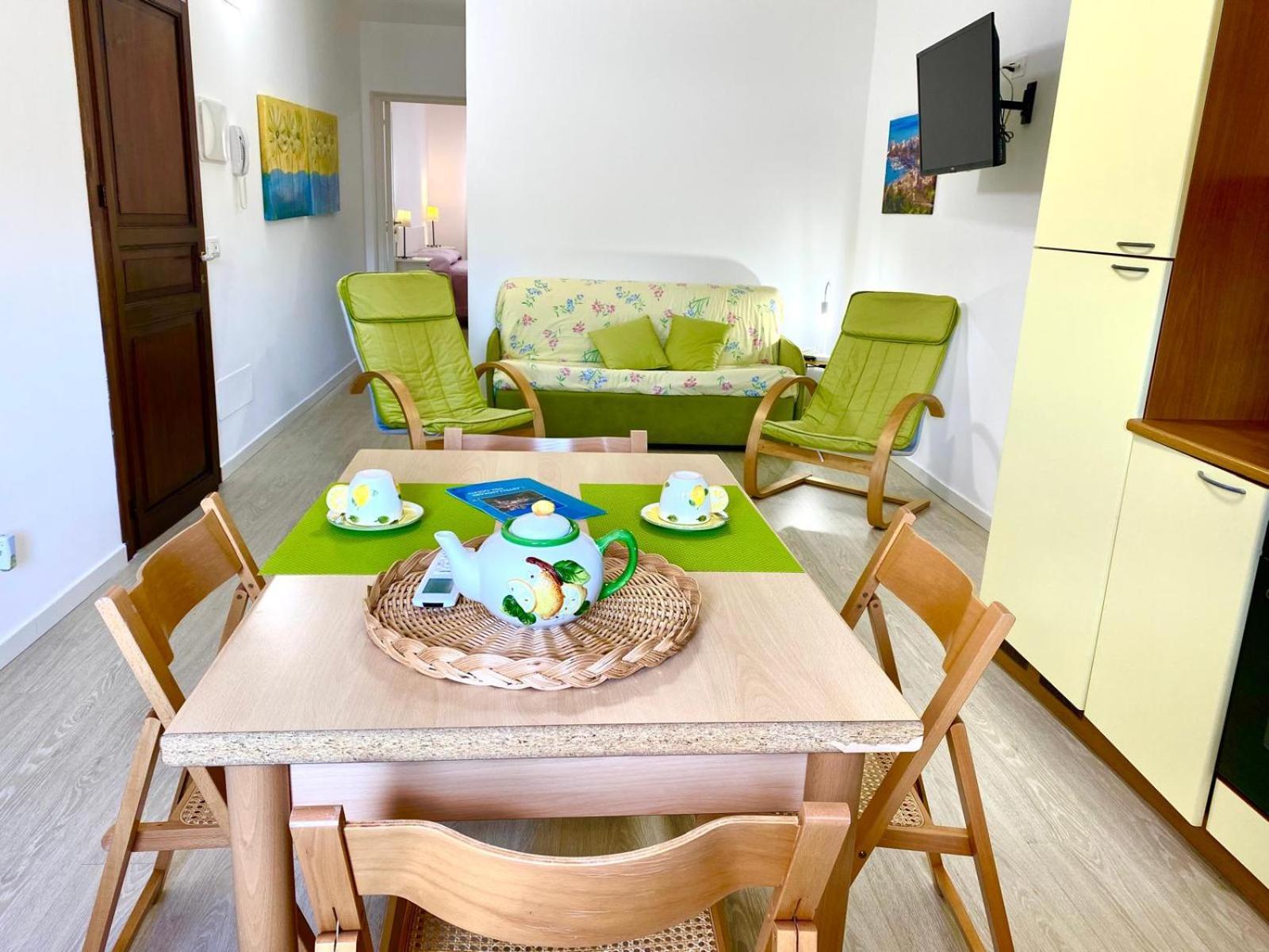 Residence Le Rose 카스텔라마레델골포 외부 사진