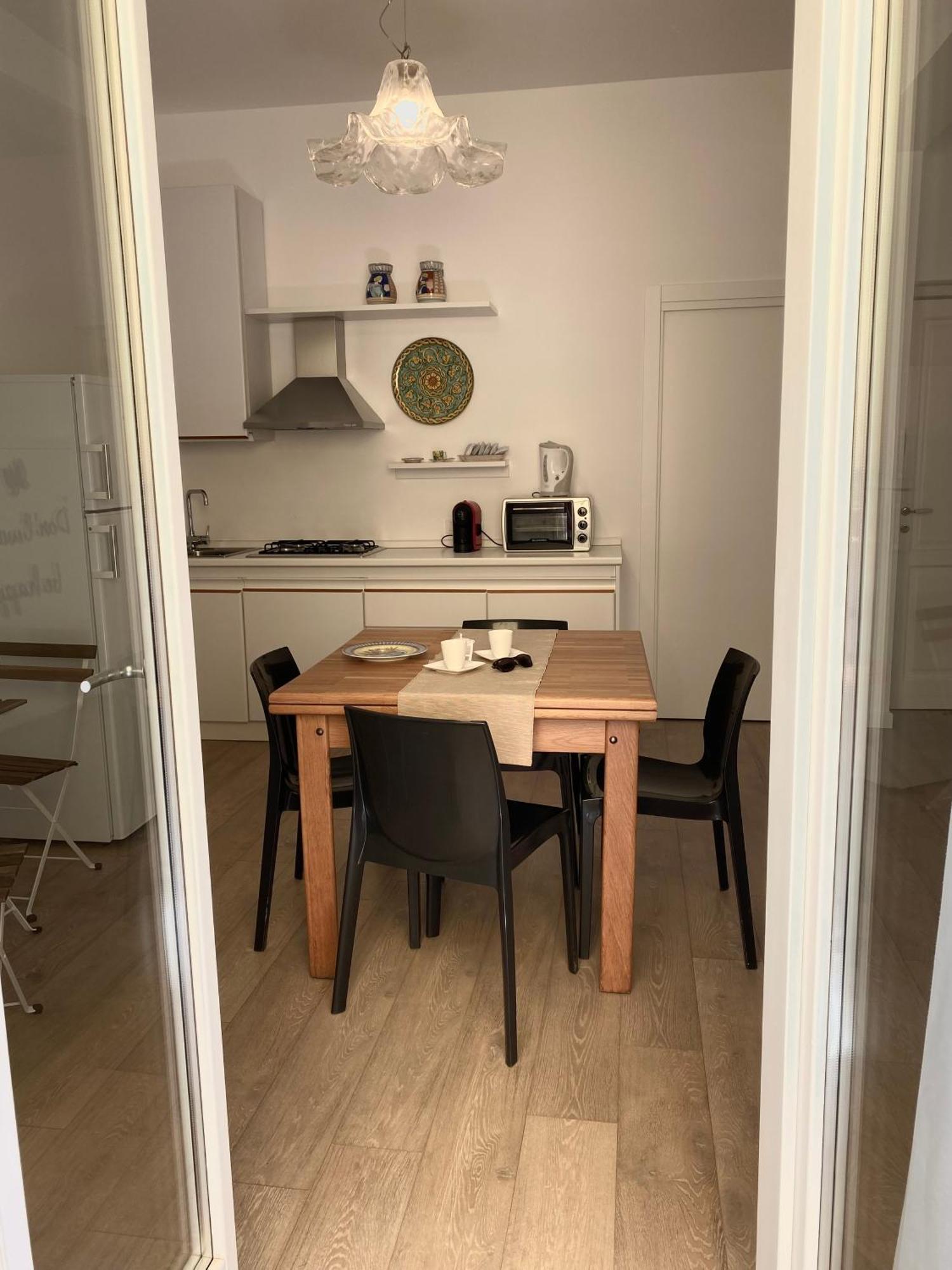 Residence Le Rose 카스텔라마레델골포 외부 사진