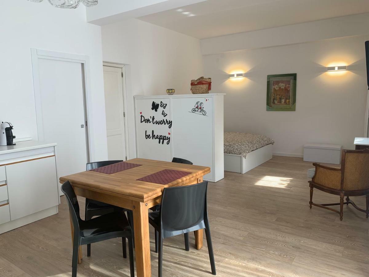 Residence Le Rose 카스텔라마레델골포 외부 사진