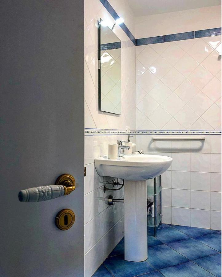 Residence Le Rose 카스텔라마레델골포 외부 사진